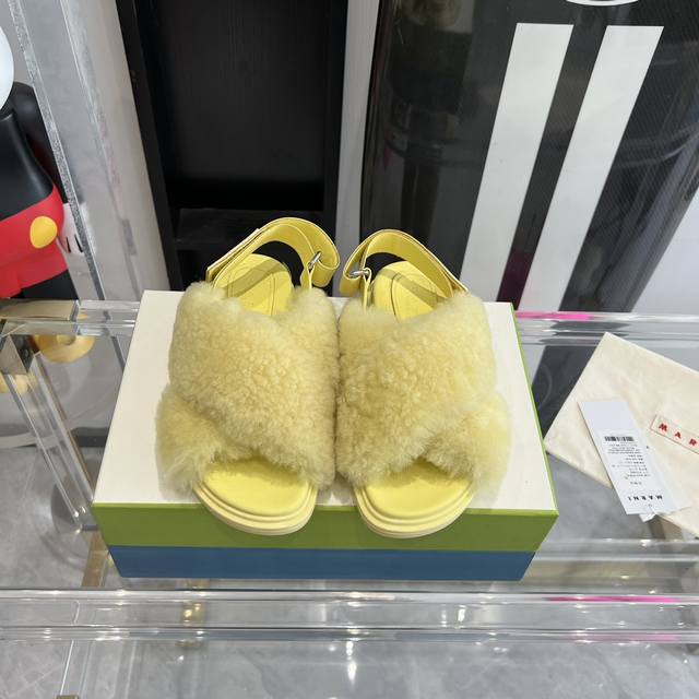 Marni 23Ss玛尼新款羊毛凉鞋 购入原版 独家大底开模 羊皮包边 原版tpu麻绳大底 非常有少女感又有一种不羁一格的酷气 甜美又可爱 适合搭配各种衣服 码